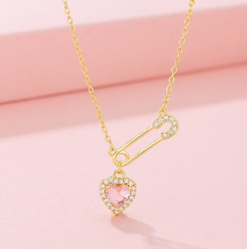 Exquisite Rhinestone Heart Necklace – Elegant Light Luxury Design
